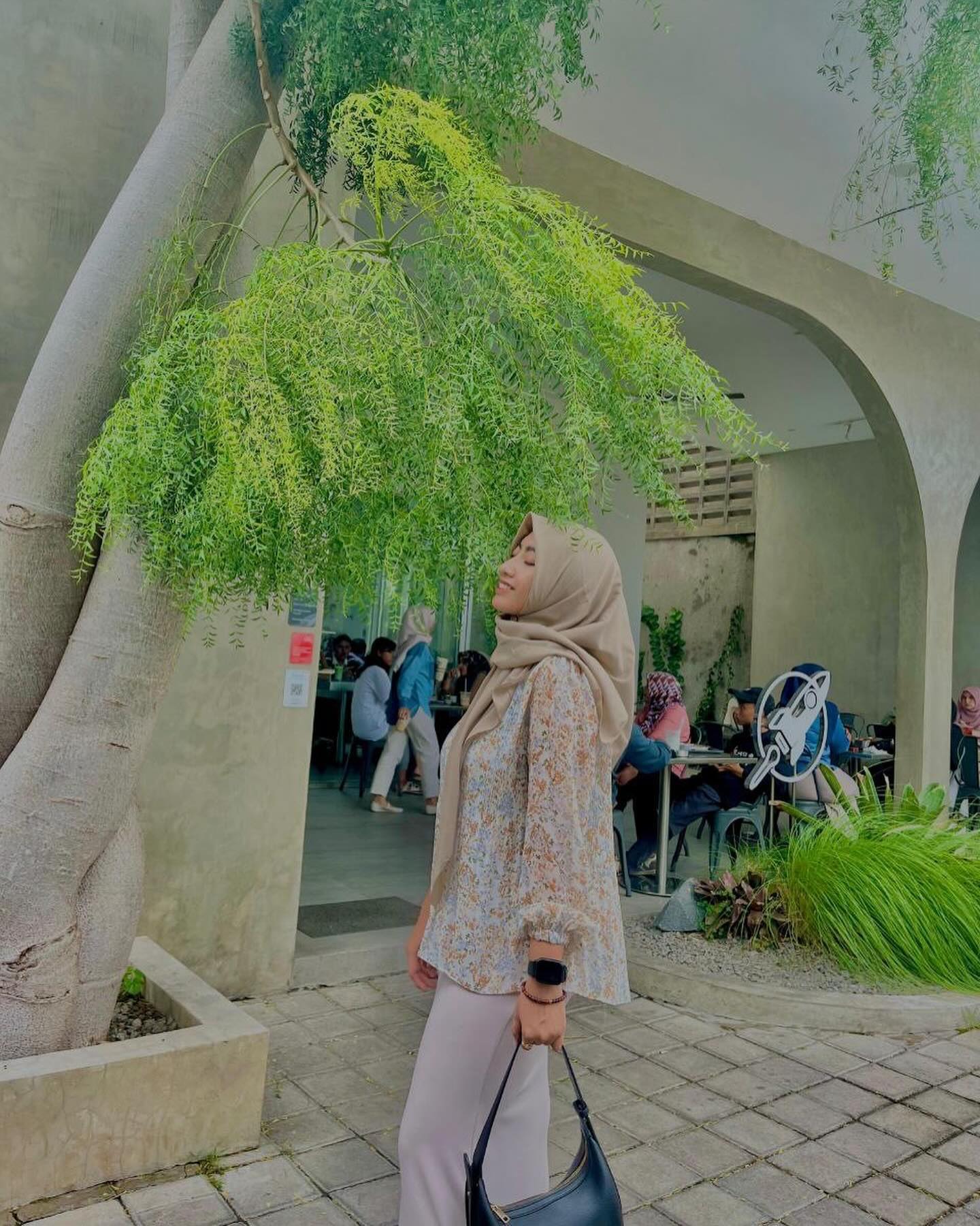 Recent Instagram post from Devi Faustina Widiastuti