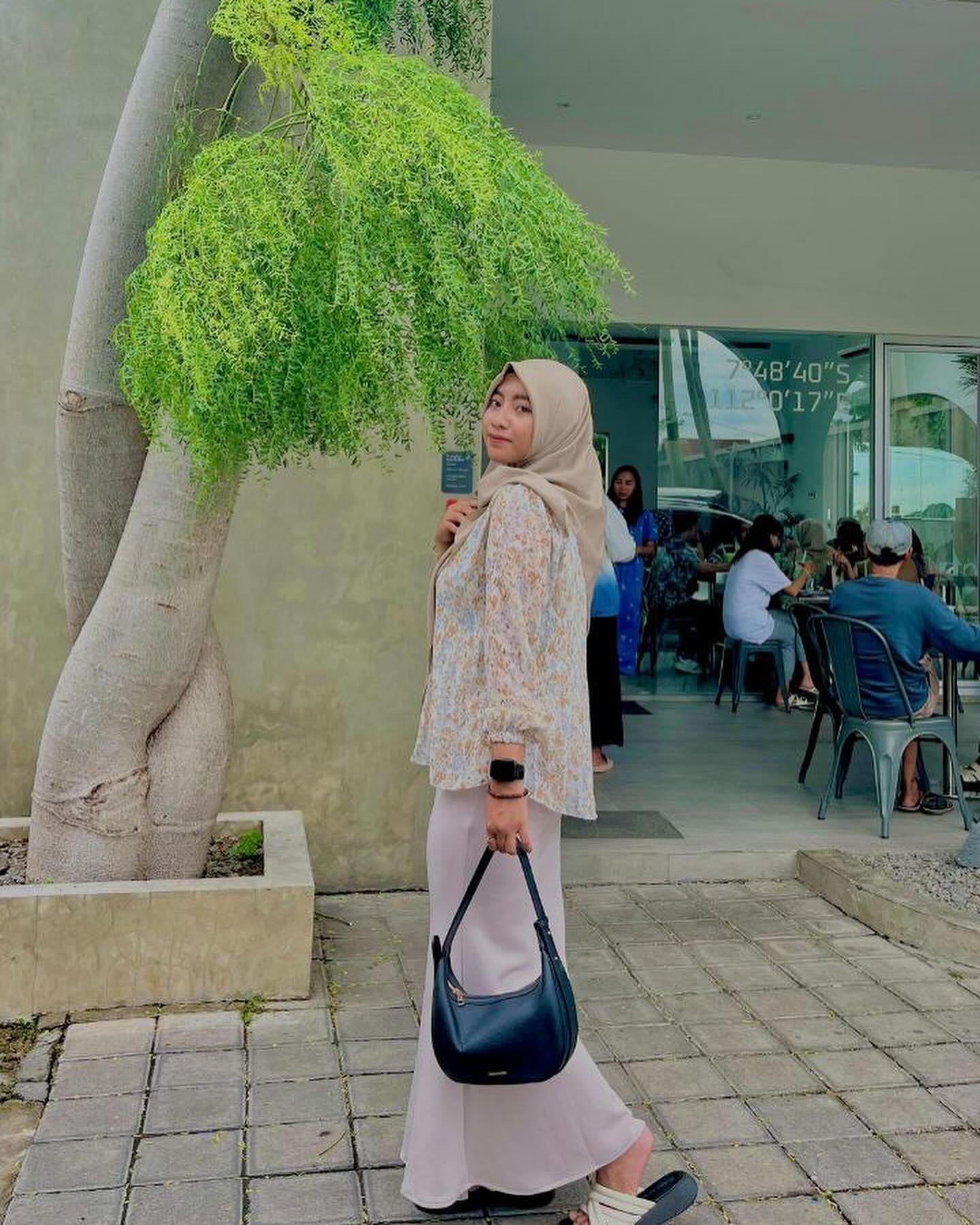 Instagram post 2 from @faustinawdevii_