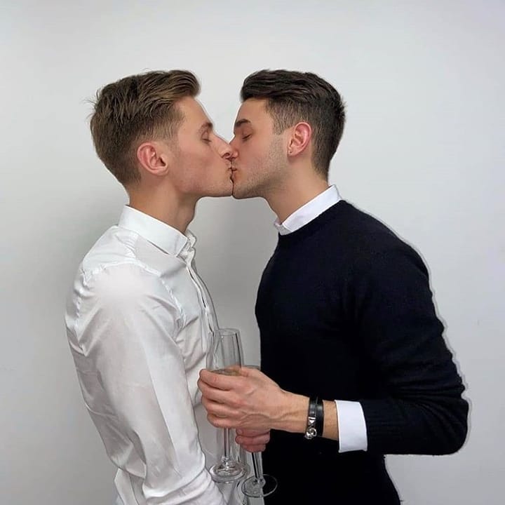 Recent Instagram post from gaykiss 💜🏳️‍🌈