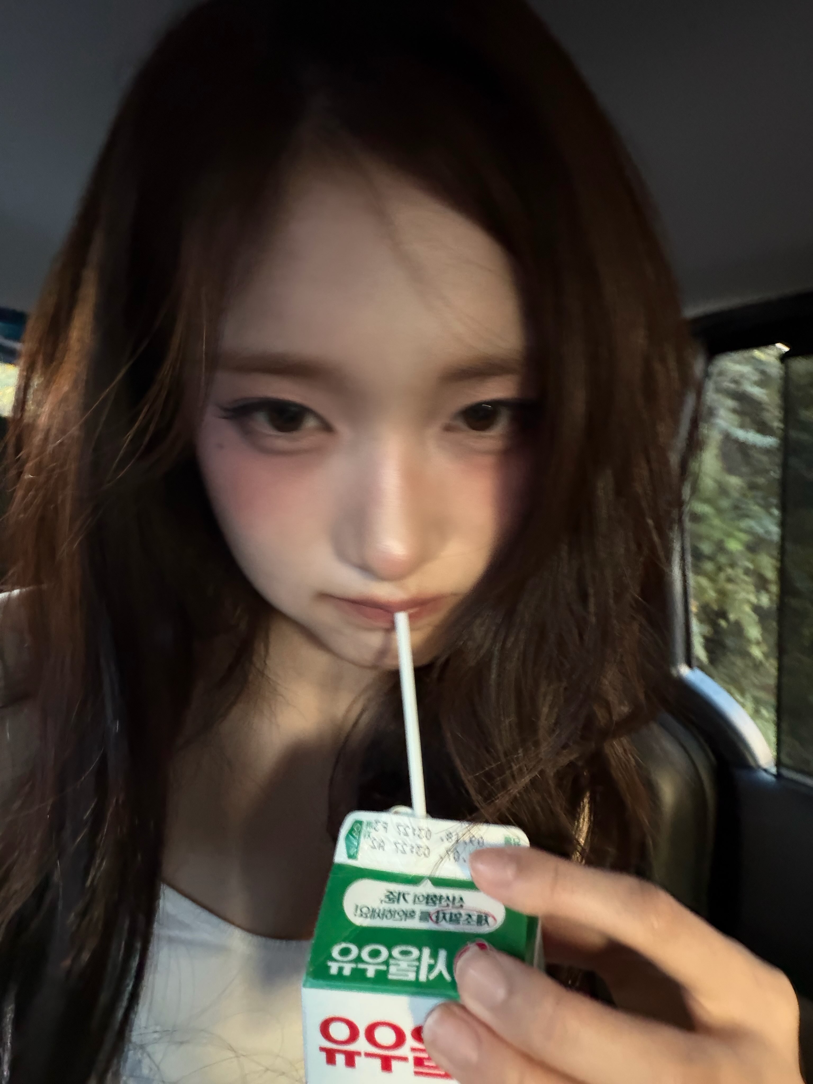 Instagram post 2 from @eeseooes